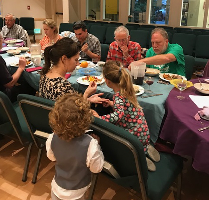 Passover Feast at Emerson UU 2019_005